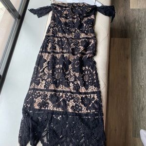 EXPRESS lace dress